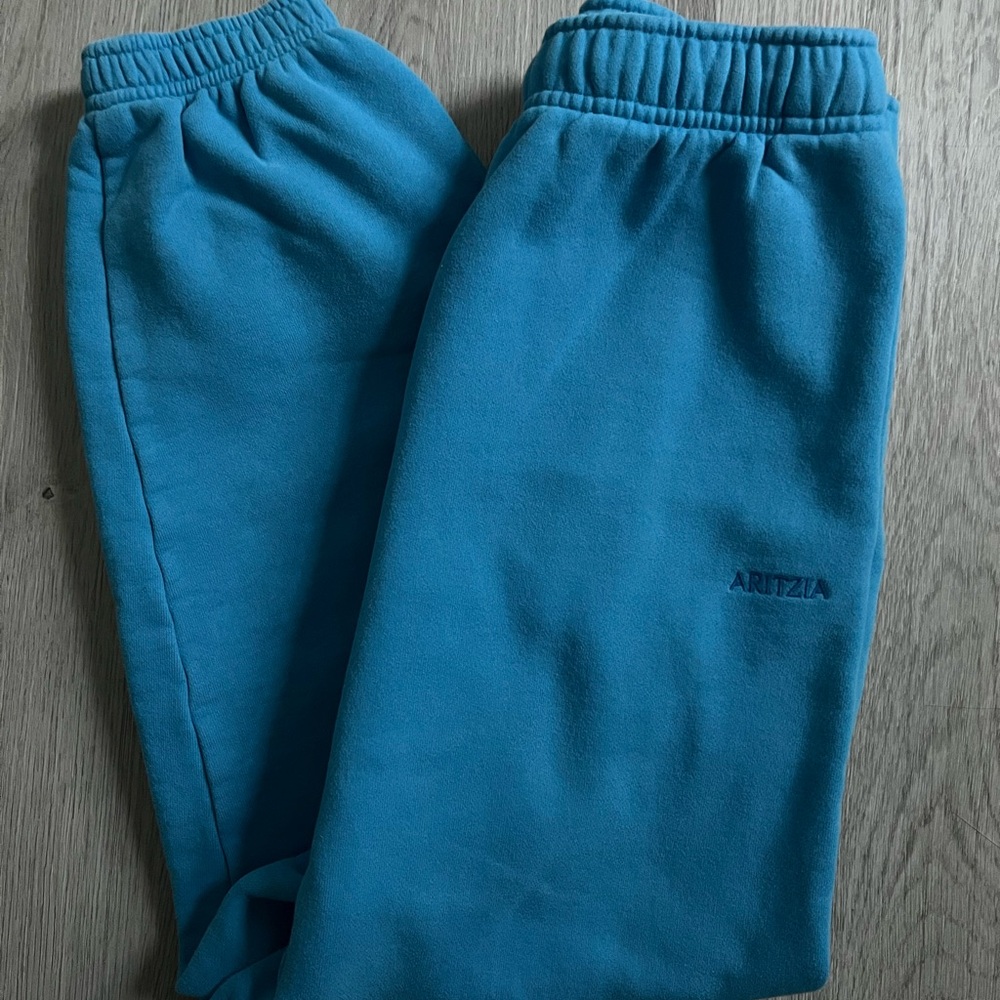 Aritzia Sweatfleece
